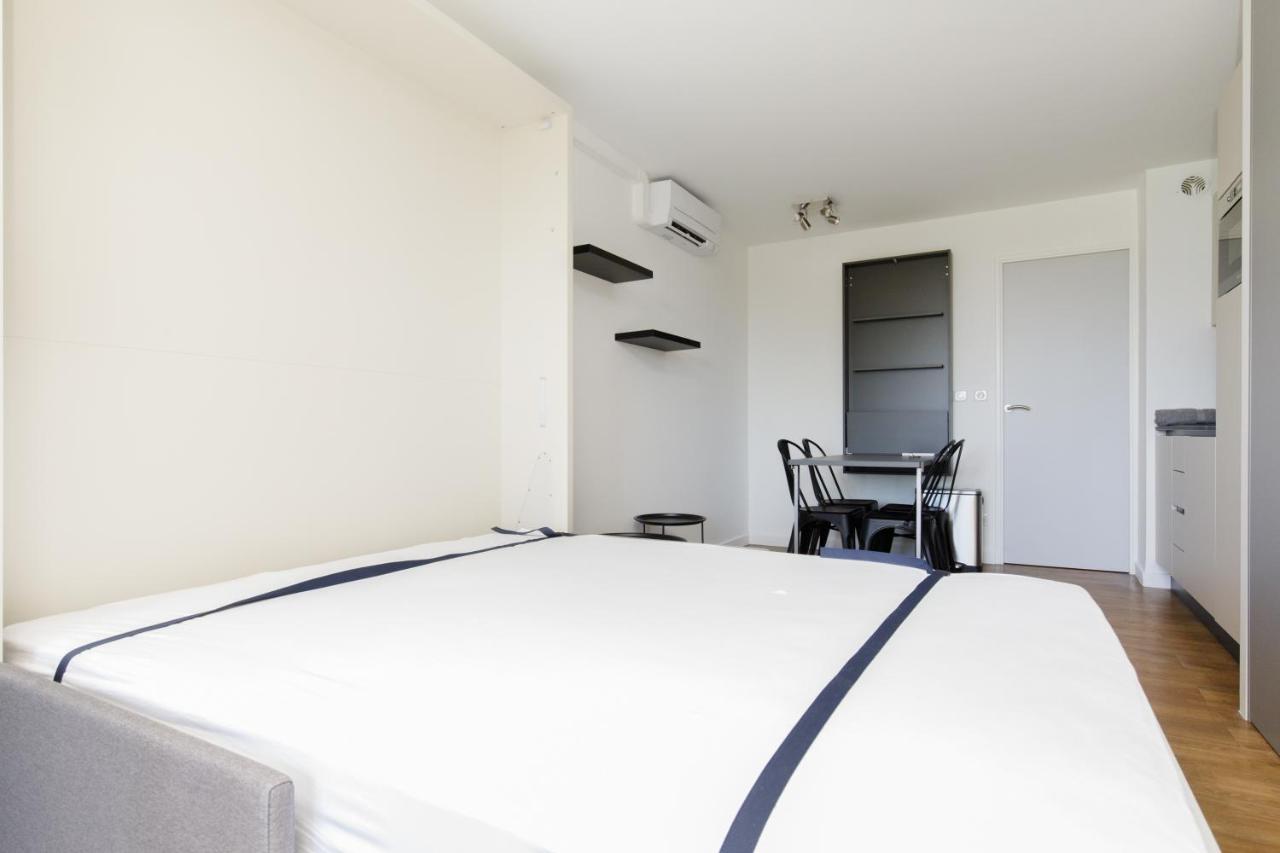 Suite 118 - Piscine - 50 Metres Plage - Terrasse - Clim - Wifi Cannes Eksteriør bilde