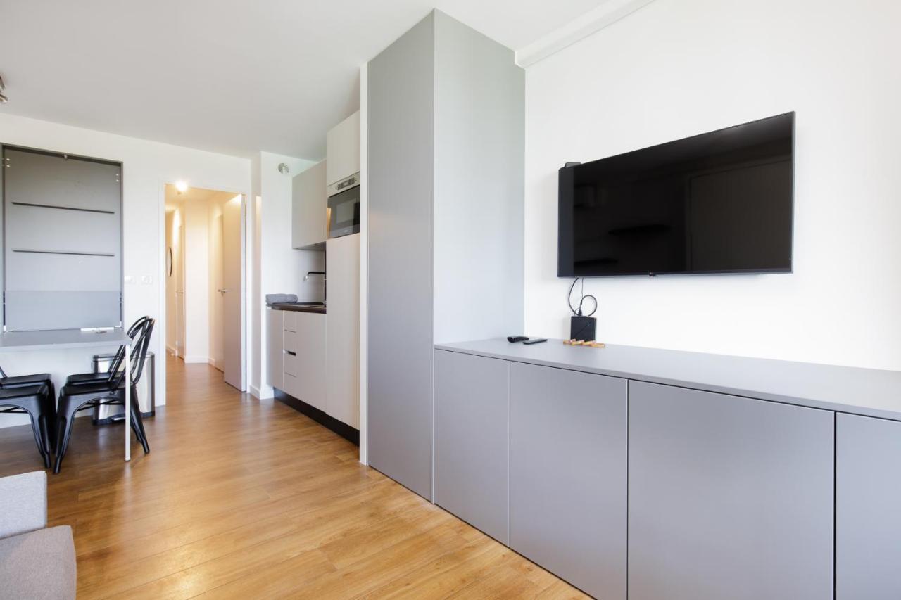 Suite 118 - Piscine - 50 Metres Plage - Terrasse - Clim - Wifi Cannes Eksteriør bilde
